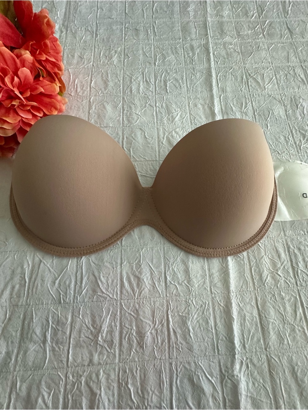 Strapless Smooth Nude Bra - Seamless Support Brand New